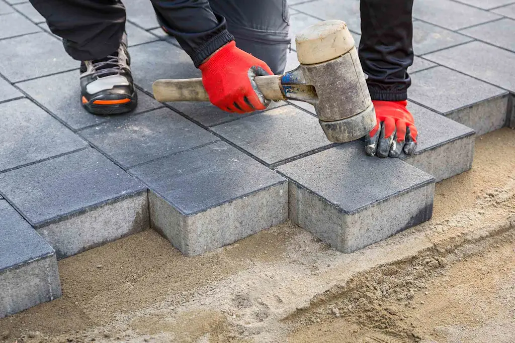 How to Find Paving Contractors Near You