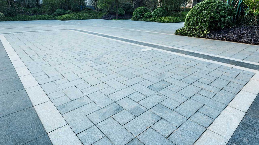 Varieties of Bluestone Pavers to Suit Your Landscape Design Varieties of Bluestone Pavers to Suit Your Landscape Design