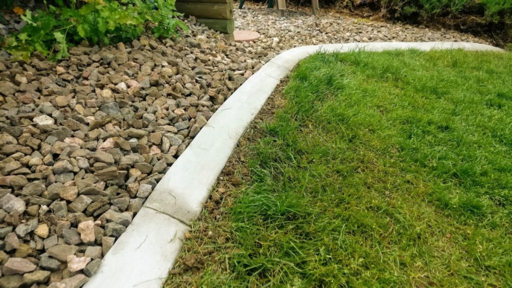 What kind of concrete do you use for garden edging